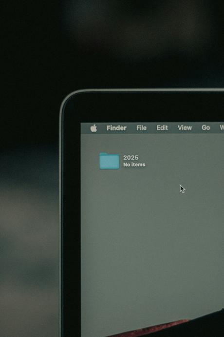 LM Studio vs Ollama: 9 Key Differences in Performance, GPU Support, and Local AI Setup