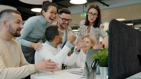6 HiBox App Benefits for Startups Managing Projects and Communication