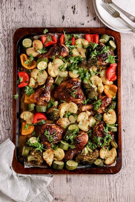 Satay chicken tray bake