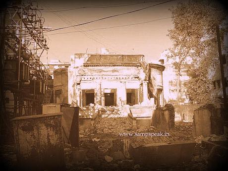 Identify this building ! ? !