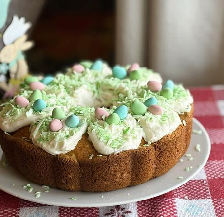 Easy Lemon Bundt Cake