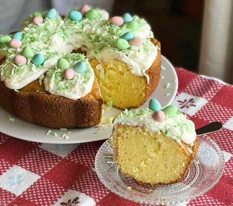 Easy Lemon Bundt Cake