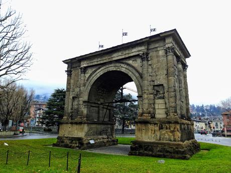 Back in time: Diplodocus Longus Back in time: Diplodocus Longus