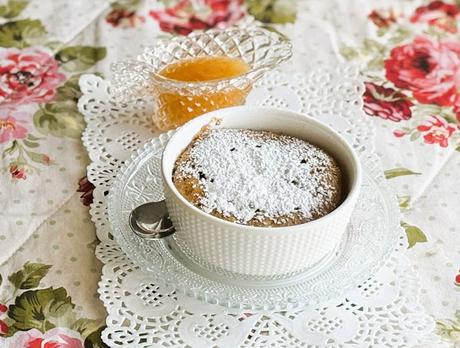 Gingerbread Cake for One Gingerbread Cake for One