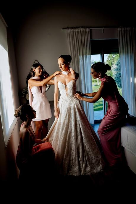 Chic Wedding Chania White Flowers