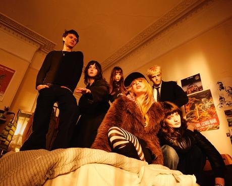 Man/Woman/Chainsaw – ‘Nosedive’