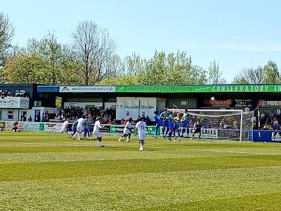 ✓982.Stainton Park