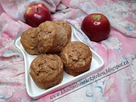 PETITS GÂTEAUX À LA FARINE DE BLÉ COMPLET ET AUX POMMES / WHOLE WHEAT APPLE MUFFINS / MAGDALENAS DE HARINA DE TRIGO INTEGRAL Y MANZANA /مافن دقيق القمح الكامل والتفاح PETITS GÂTEAUX À LA FARINE DE BLÉ COMPLET ET AUX POMMES / WHOLE WHEAT APPLE MUFFINS / MAGDALENAS DE HARINA DE TRIGO INTEGRAL Y MANZANA /مافن دقيق القمح الكامل والتفاح