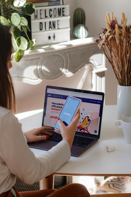 Live Chat Tools For Real-Time Customer Communication