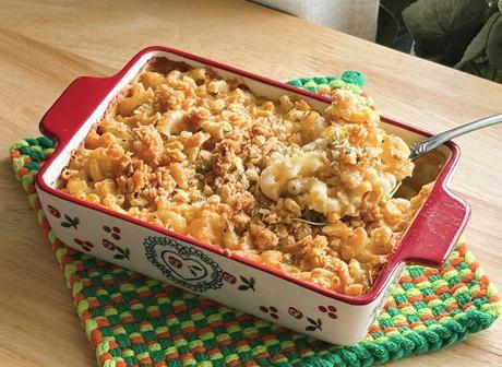 Creamy Corn & Mac Casserole