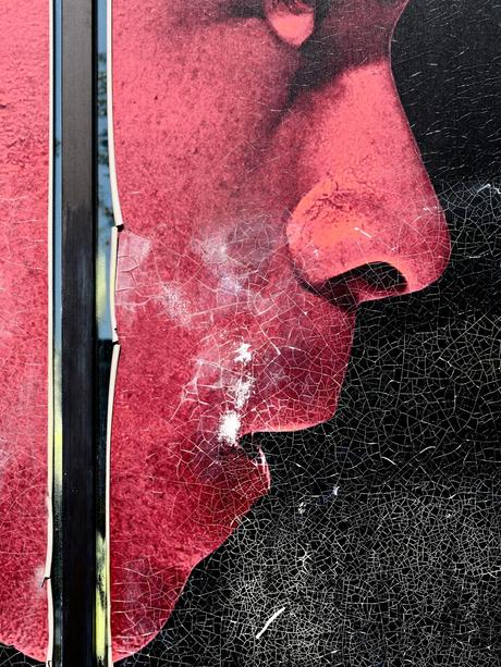 How to Make an Image Look Distressed in Paint.NET