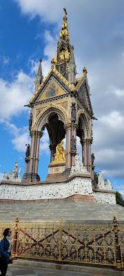 SPRINGTIME IN LONDON: A Walk in Hyde Park