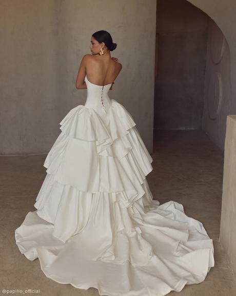 basque waist wedding dresses ball gown low back papilio