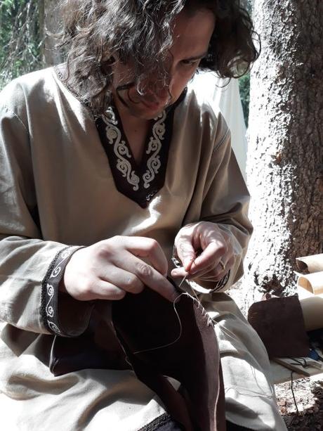 Celtica Valle d'Aosta: leather bag workshop