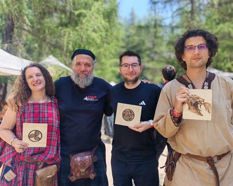 Celtica Valle d'Aosta: pyrography on wood with Marco Barzaghi of BarzaDeLegn