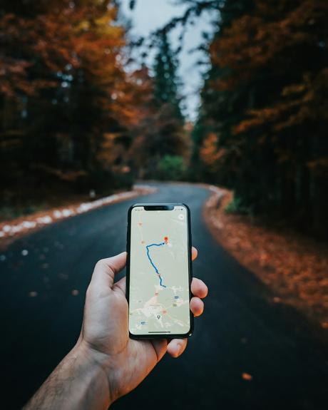 How to Find and Track a Lost Android or iPhone Using Built-In Device Recovery Tools