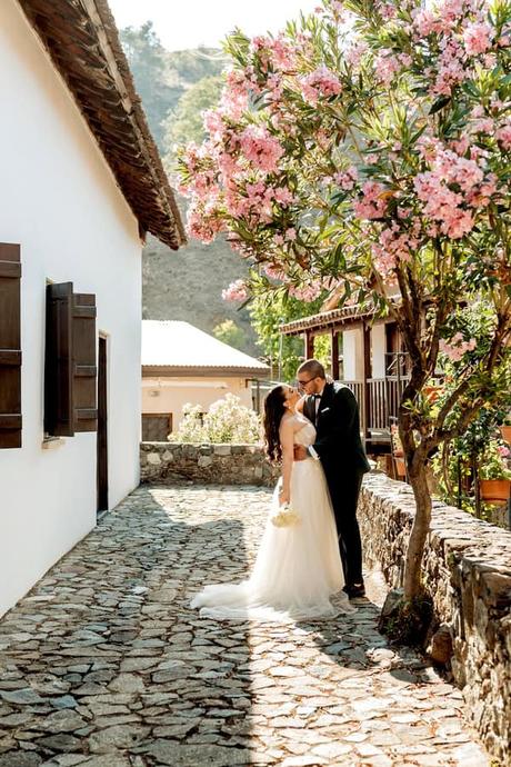 Minimal Chic Summer Wedding Nicosia