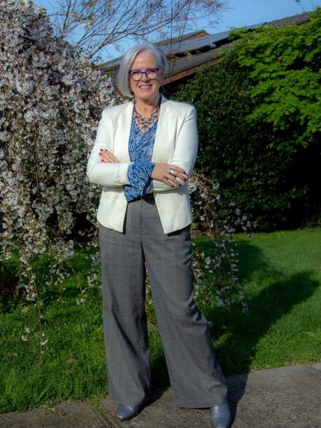 How to Find Comfortable & Flattering Pants for an Active Job