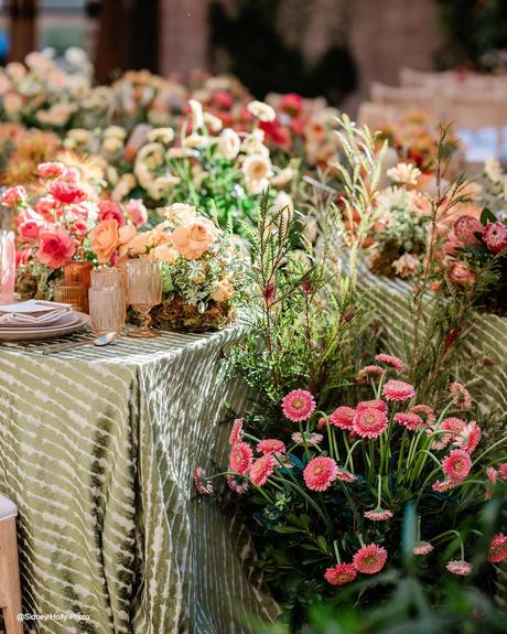 monroe street abbey shoot table decor flowers