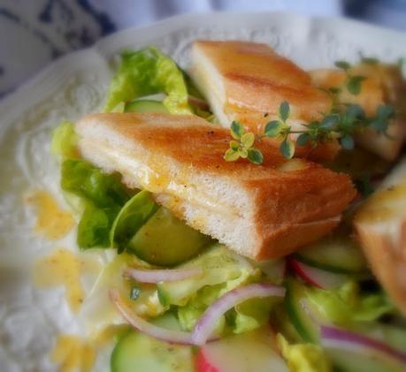 Grilled Cheese Salad