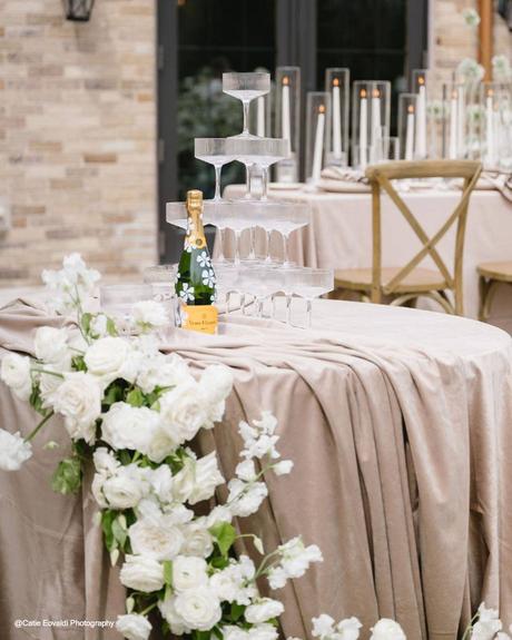 micro wedding at venue 3 two decor table