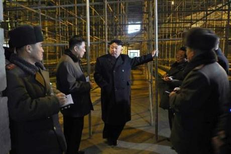 Kim Jong Un tours a construction site at Songdowon International Children's Camp (Photo: Rodong Sinmun).