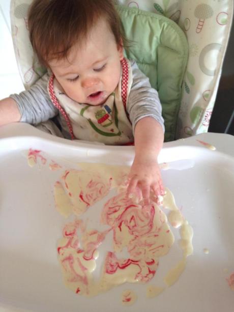 Sensory play: 2 'baby safe' painting methods