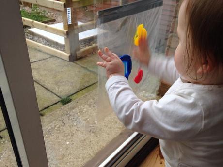 Sensory play: 2 'baby safe' painting methods