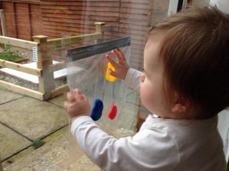 Sensory play: 2 'baby safe' painting methods