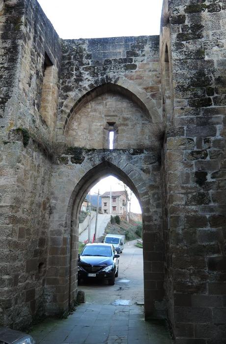 Puerta la Sarrea desde intramuros