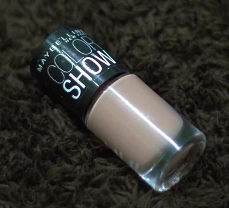 Review and Swatches of Maybelline Color Show Nail Paint in Nude Skin