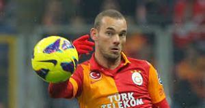 Drogba might be the main attraction, but one mustn't forget about another of Mourinho's favorites in Istanbul, Wesley Sneijder