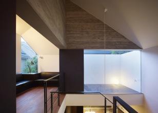 Shirokane House by MDS