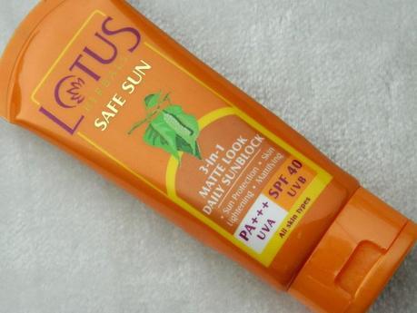 Lotus Herbals 3-in-1 Matte Look Daily Sunblock SPF 40 Review