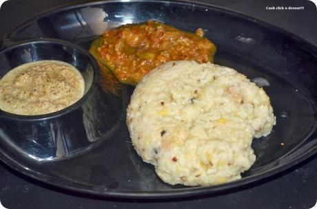 South Indian breakfast trail #2-Ven pongal-kathrikai kothsu-coconut chutney