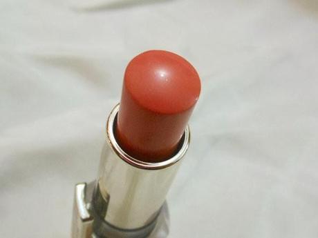 NEW! L'Oreal Paris Rouge Caresse Lipstick (301) Dating Coral : Review and Swatch