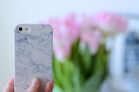 white marble iphone case
