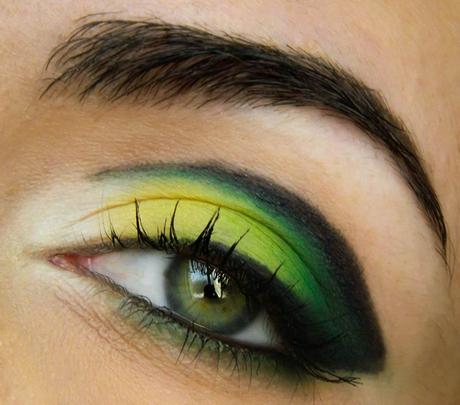 Creative Green Makeup Art