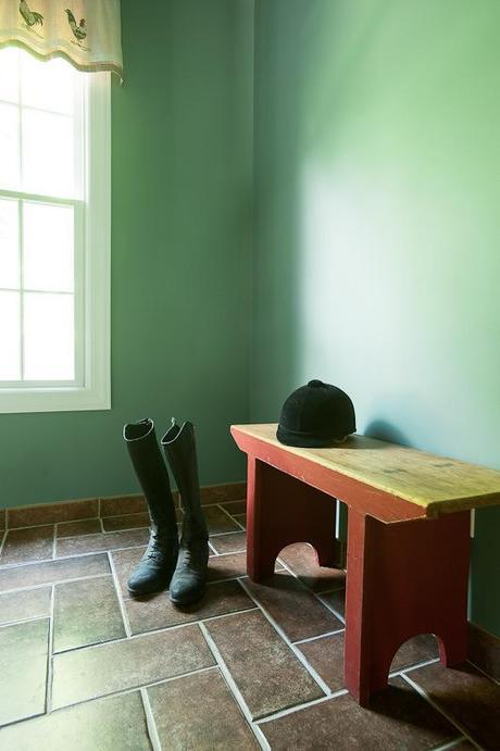 simple mudroom