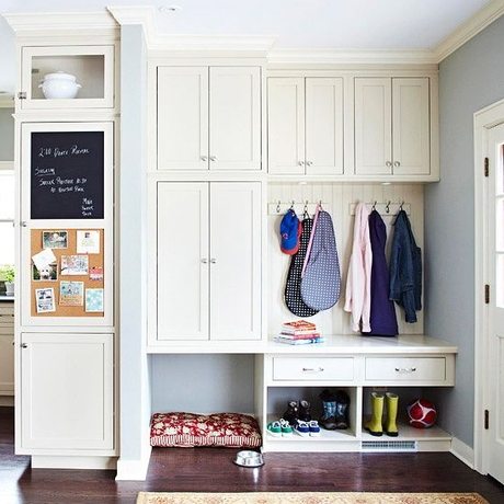 mudroom organization