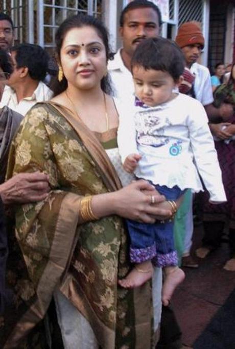 tamil actress meena with her daughter nainika03 Meenas Daughter Nainika 