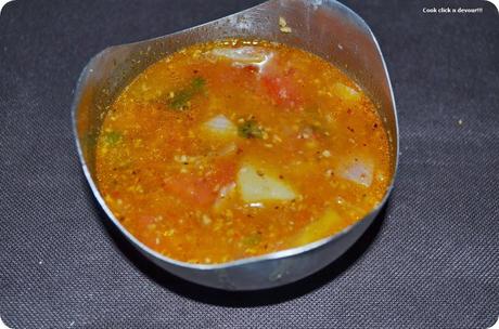 Tiffin sambar (Dosai sambar)
