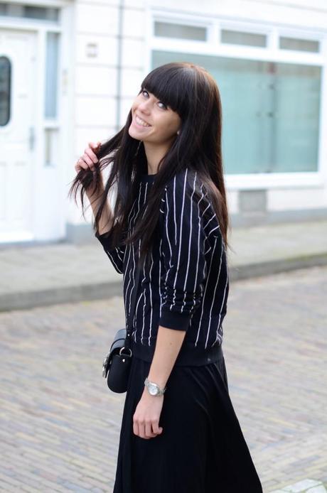 Midi look midi skirt pinstripe sweater