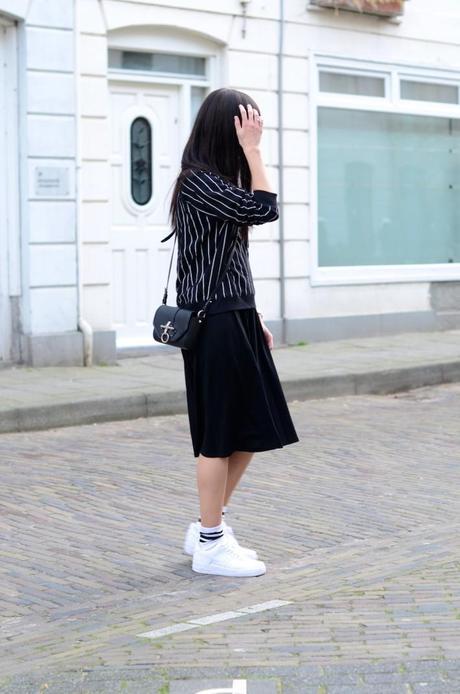 Midi midi skirt sports look tomboy nike air force