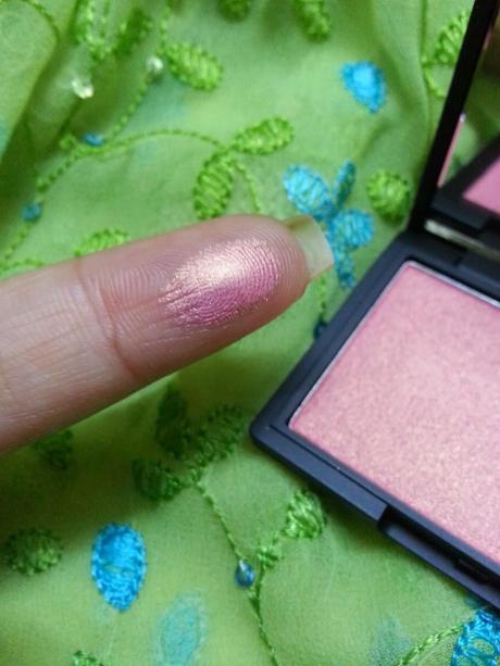 Review Sleek Makeup Powder Blush in Rose Gold. Nars Orgasm Dupe