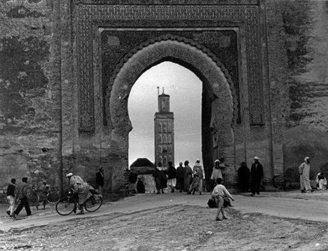 This is Meknes in the 1950s. It has nothing to do with this story except that it's Morocco in the 1950s.