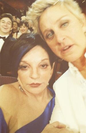 Ellen DeGeneres and Liza Minnelli selfie