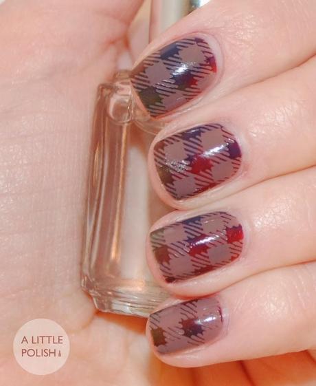 Twinsie Tuesday: Grunge Nails