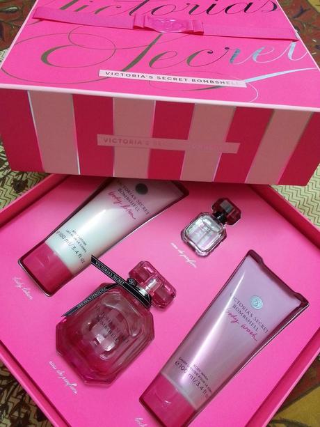 Victoria's Secret Bombshell EDP, Gift Set , My Valentines Day Gift