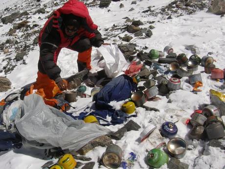 Everest 2014: Nepal Promises To Crack Down On Littering Climbers
